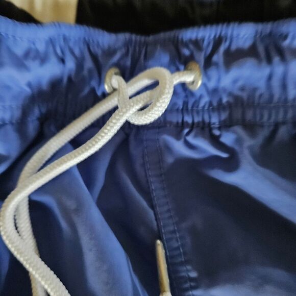 Nautica Men’s XXL W38 Blue Elastic Waist Swim Shorts Lined with Pockets - Picture 8 of 9